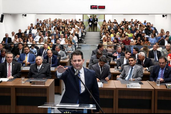 Imagem: Renato Câmara foi empossado na sexta-feira para mais quatro anos de mandato na Assembleia Legislativa de Mato Grosso do Sul