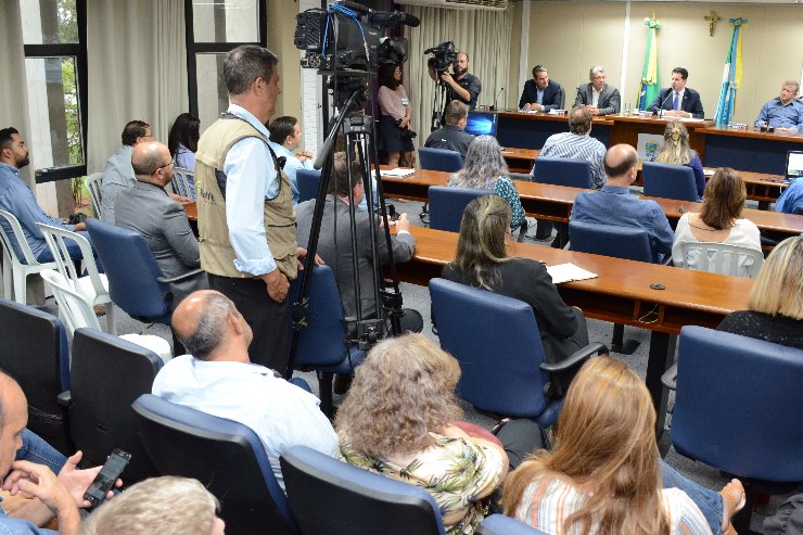 Imagem: Coordenador do novo grupo de trabalho da Assembleia Legislativa, deputado Renato Câmara deu posse aos membros da Frente Parlamentar para o Desenvolvimento das Unidades de Conservação Ambiental