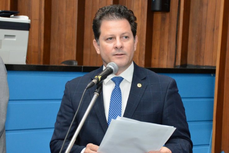 Imagem: Deputado Renato Câmara solicitou investimentos nas escolas Floriana Lopes (Izidro Pedroso), Ramona da Silva Pedroso (Jardim São Pedro), Abigail Borralho (Jardim Climax) e Presidente Vargas (Centro) e a instalação de redutores de velocidade na antiga Linha do Potreirito