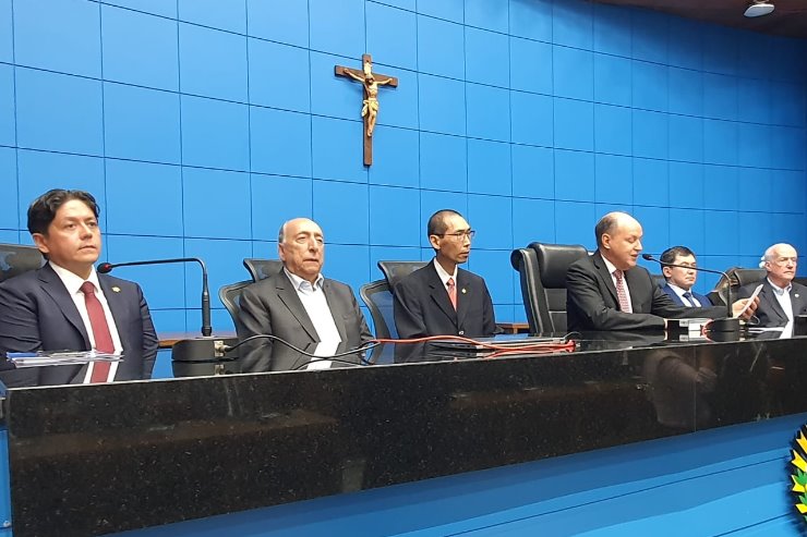 Imagem: O deputado estadual Junior Mochi é o proponente da solenidade, realizada no Plenário da Assembleia Legilativa