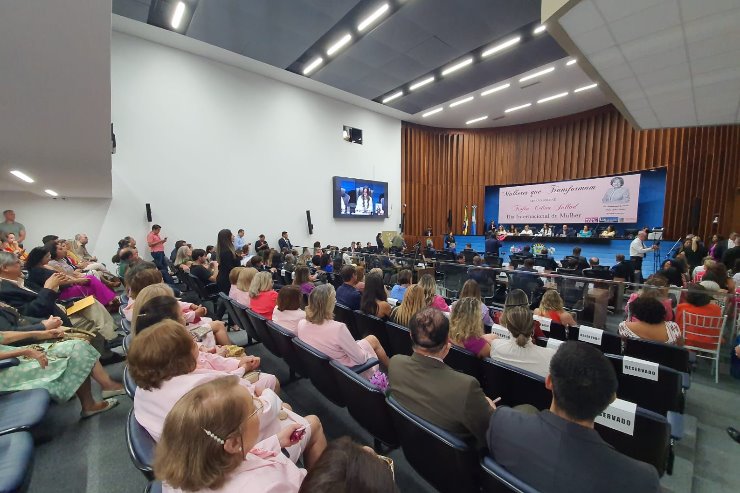 Imagem: Solenidade alusiva ao Dia das Mulheres foi marcada por emoção e reconhecimento