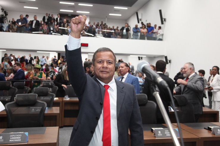 Imagem: Deputado Amarildo Cruz faleceu no início da tarde desta sexta-feira após três dias hospitalizado