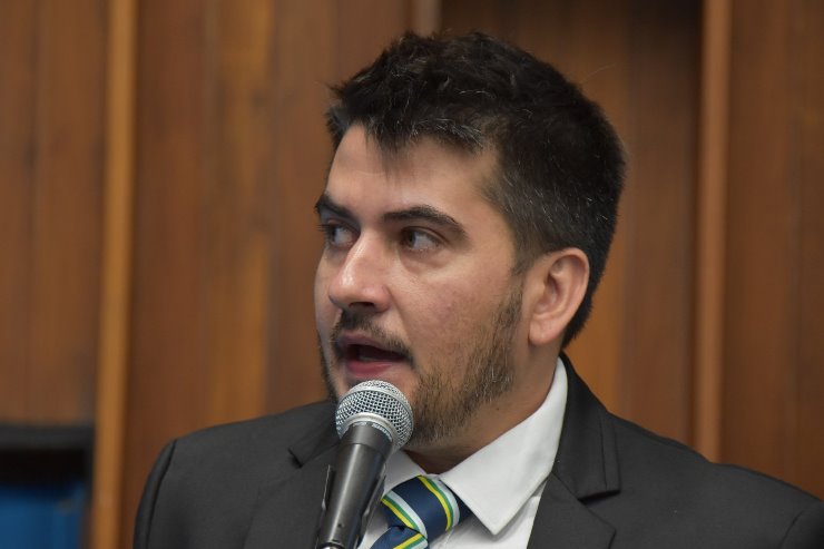 Imagem: Matéria de autoria do deputado Rafael Tavares confere segurança à toda comunidade escolar do Estado