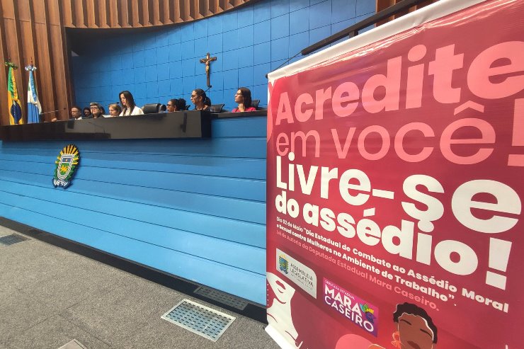 Imagem: Palestras no plenário da ALEMS marcaram o Dia de  Combate ao Assédio Moral e Sexual contra Mulheres no Ambiente de Trabalho