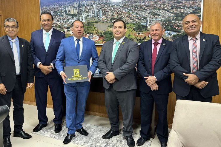 Imagem: Gerson Claro recebeu homenagem  na Câmara Municipal 