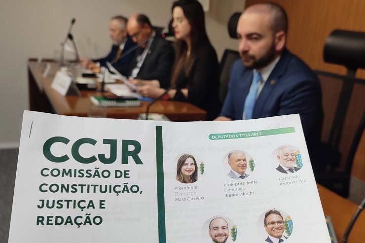 Imagem: CCJR é transmitida ao vivo pelo YouTube e Facebook oficiais da Casa de Leis