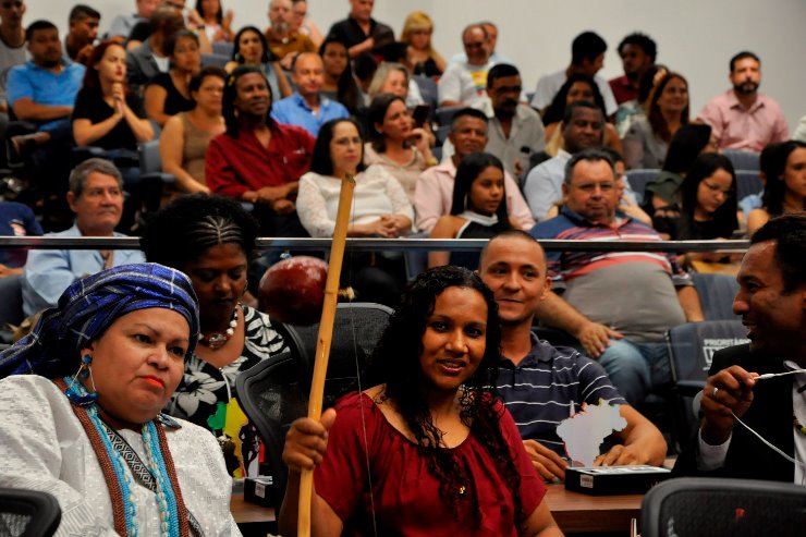 Imagem: Além de leis, audiências públicas e sessões solenes com temática antirracista foram realizadas na ALEMS