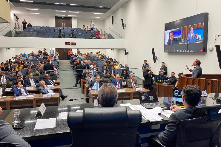 Imagem: Projeto da Cassems foi tema de debate em tribuna e protesto de servidores em plenário