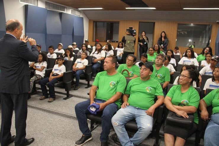 Imagem: O deputado Junior Mochi explocou sobre o funcionamento das comissões, frentes parlamentares e sessões plenárias