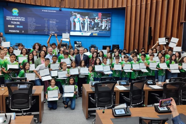 Imagem: Integrantes da banda de Alcinópolis, referência nacional, receberam Moção de Congratulação hoje