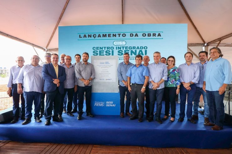 Imagem: Deputados Paulo Corrêa e Caravina participaram da solenidade juntamente com demais autoridades do Estado 