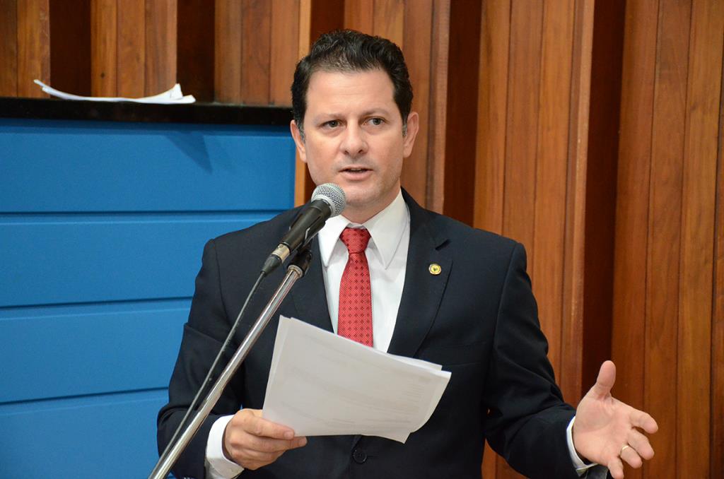 Imagem: Deputado Renato Câmara utilizou a tribuna da Assembleia Legislativa para cobrar a ativação do prédio do IMOL de Dourados