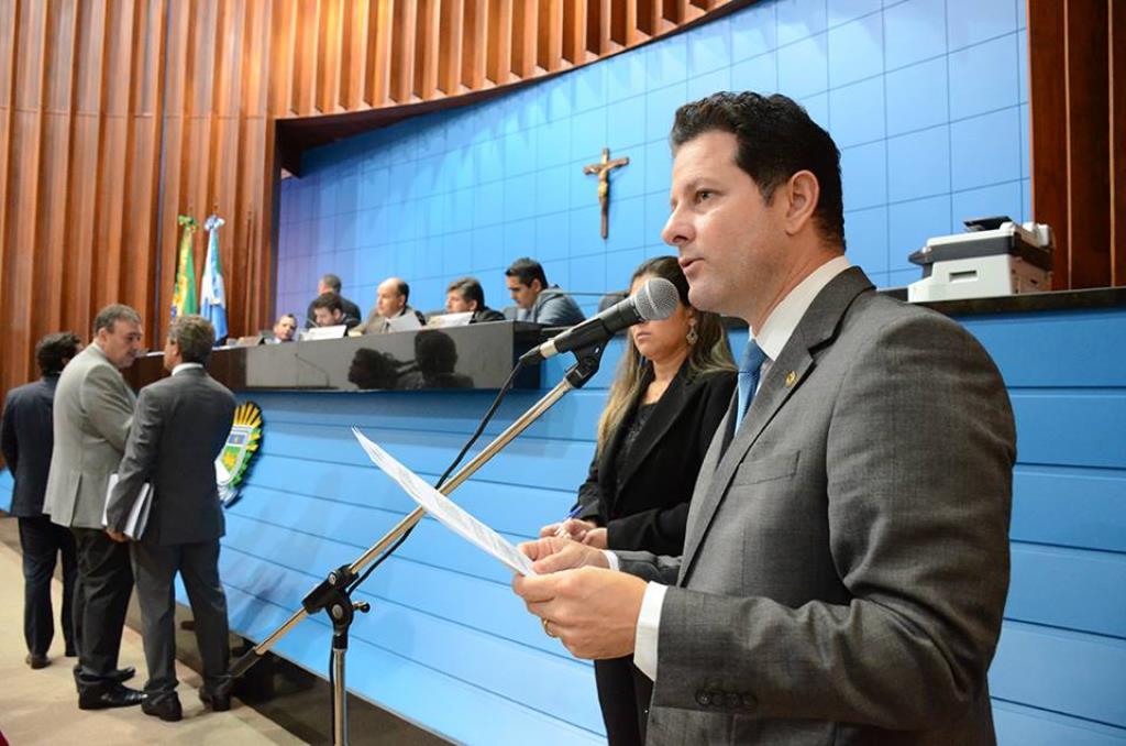 Imagem: Deputado Renato Câmara fechou o primeiro semestre do ano com a apresentação de 15 projetos de lei e 161 indicações