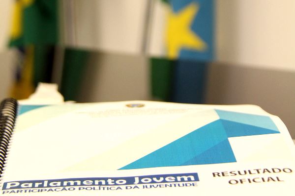 Imagem: Resultado oficial da eleição do Parlamento Jovem foi entregue nesta terça-feira pelo TRE