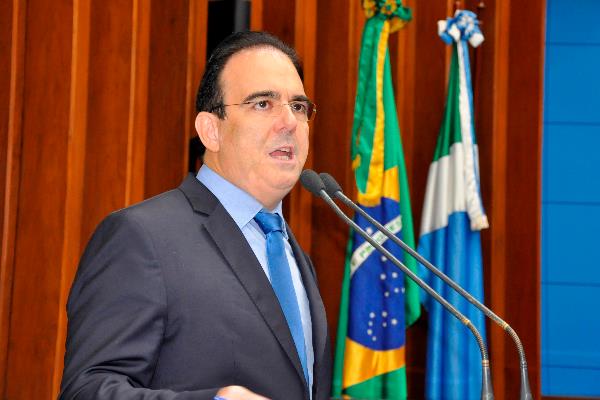 Imagem: Deputado Felipe Orro: "Consumidores, mesmo inadimplentes, devem ser preservados de constrangimentos desnecessários"