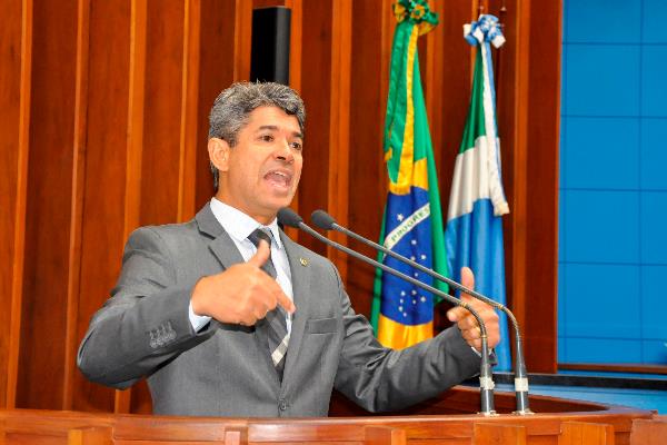 Imagem: Professor Rinaldo é autor da Lei 3754, de 6 de outubro de 2009