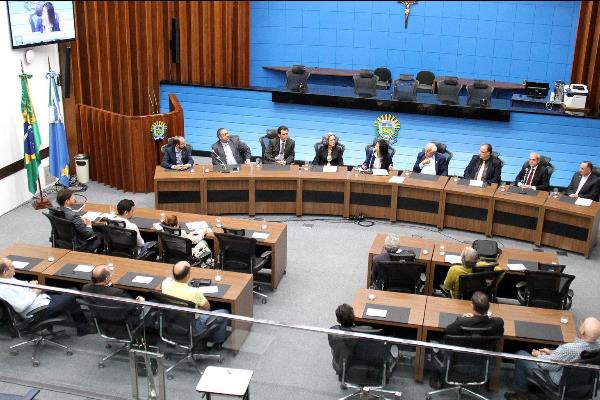 Imagem: A audiência pública foi realizada no Plenário Deputado Júlio Maia da Casa de Leis