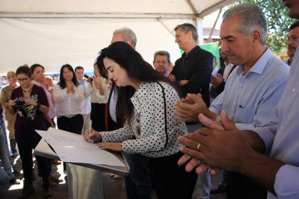 Imagem: Mara Caseiro acompanha a liberação de recursos para obras 