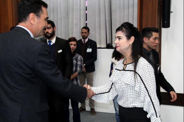 Imagem: Mara Caseiro recebeu hoje na sessão o procurador Miguel Nagib, para falar do projeto Escola sem Partido