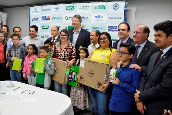 Imagem: Como forma de disseminar a importância do consumo do leite, foi feito um concurso de redação e desenho