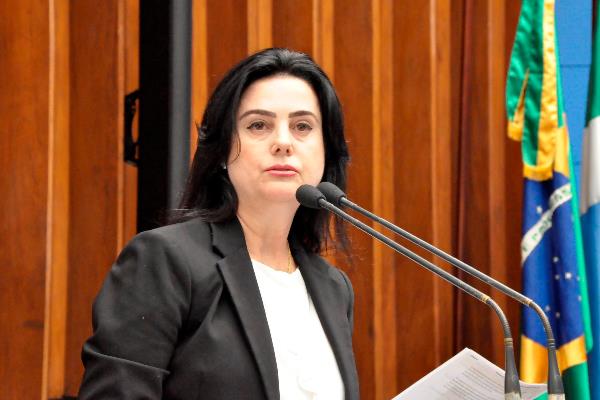 Imagem: Mara Caseiro: "O monopólio da Petrobras impede que o álcool vá direto das usinas para os postos, o que baratearia muito para todos nós"