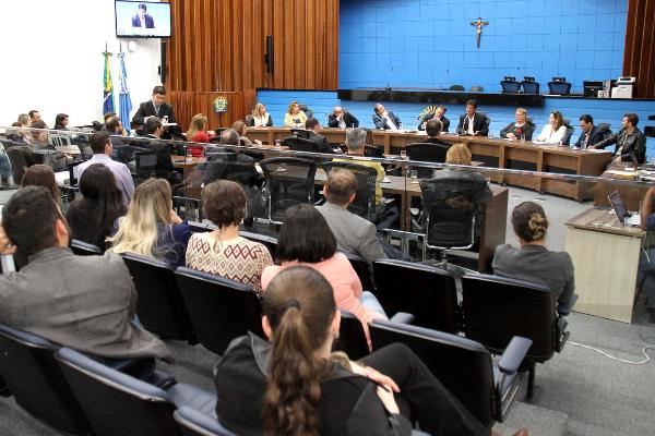 Imagem: Audiência pública debateu sobre problemas decorrentes da expansão acentuada de cursos à distância em saúde