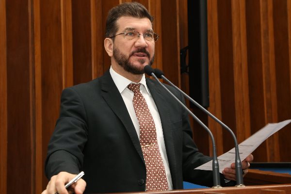 Imagem: Deputado Pedro Kemp usou a tribuna para comemorar abertura da licitação 
