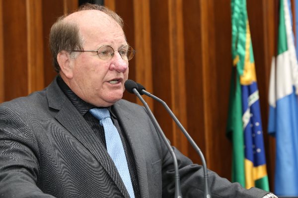 Imagem: Prejuízo dos avicultores com a greve dos caminhoneiros preocupa deputado Enelvo Felini