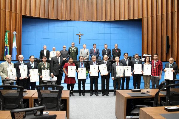 Imagem: Comenda “Coronel Pedro José Rufino” foi dada às pessoas que contribuíram para a construção e enriquecimento da cultura do MS