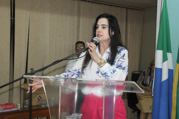 Imagem: Mara Caseiro participa de seminário que discute violência contra mulheres fronteiriças