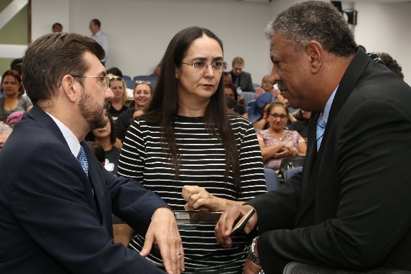 Imagem: Presidente da Fetems, Sueli Veiga, lamentou o resultado de negociação junto ao Governo do Estado
