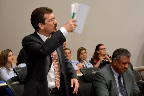 Imagem: Kemp questionou cobrança