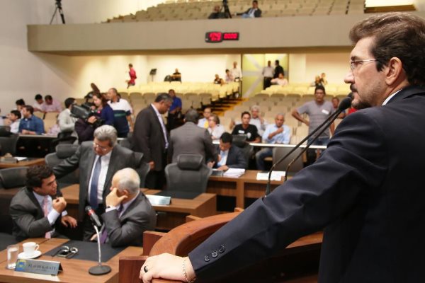 Imagem: "Cobramos do Governo do Estado providências urgentes para melhorar o curso de medicina da UEMS", disse Kemp