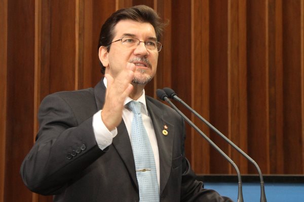 Imagem: Deputado usou a tribuna para cobrar mais efetivo policial