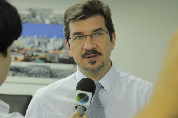 Imagem: “Me causou estranheza o valor tão alto pago para o serviço de transporte escolar", disse Kemp