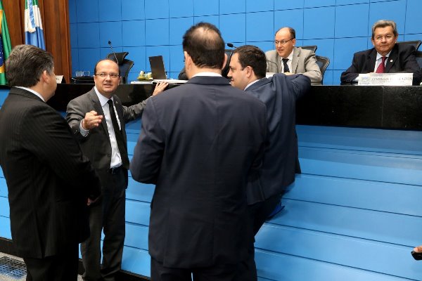 Imagem: Proposta de autoria do deputado Barbosinha prevê evitar maus tratos às mulheres gestantes