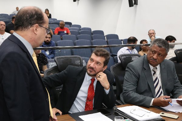 Imagem: Barbosinha, Kemp e Grandão ressaltam aspectos negativos e positivos da transição na Presidência 