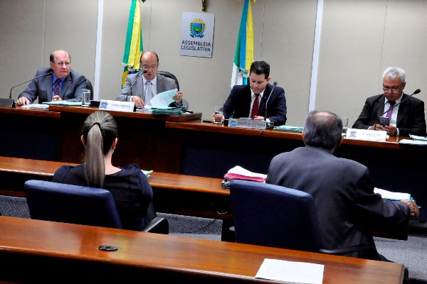Imagem: As reuniões da CCJR são realizadas às quartas-feiras, às 8h, no Plenarinho Deputado Nelito Câmara
