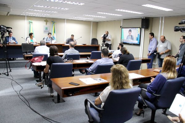 Imagem: Reunião da Frente em Defesa dos Direitos da Pessoa Idosa, a última desta legislatura