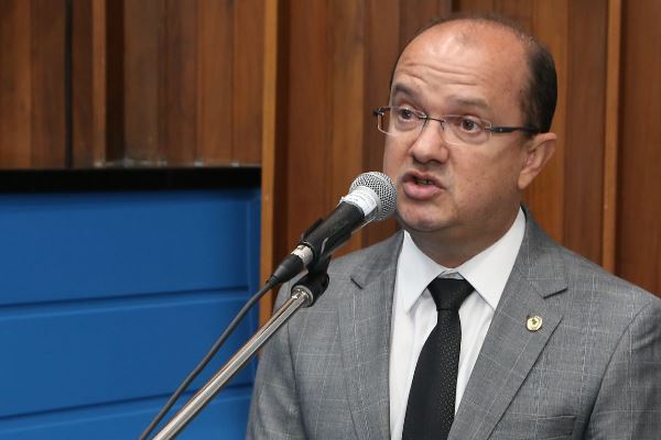 Imagem: Deputado Barbosinha é autor do projeto de lei aprovado durante a sessão plenária desta quinta-feira