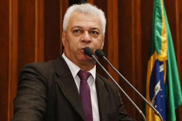 Imagem: Deputado foi à tribuna da Casa de Leis nesta terça-feira: "E as obras do Aquário que nunca terminam? A população merece respeito"