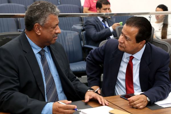 Imagem: João Grandão e Amarildo Cruz disseram que somente quem passa por discriminação sabe "da dor que fica na alma"