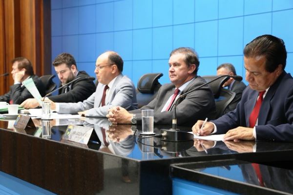 Imagem: Na Ordem do Dia desta quinta-feira, os parlamentares devem analisar cinco propostas