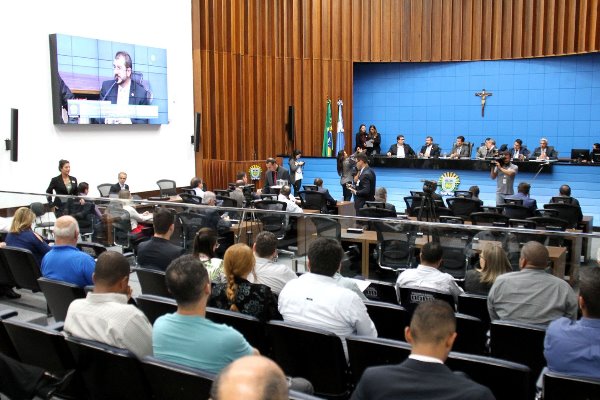 Imagem: Reunião com diretores da Energisa sobre o aumento do valor da conta de luz em MS