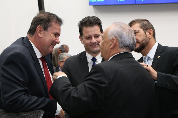 Imagem:  As Frentes Parlamentares reúnem vários partidos para debater sobre determinado tema de interesse da sociedade