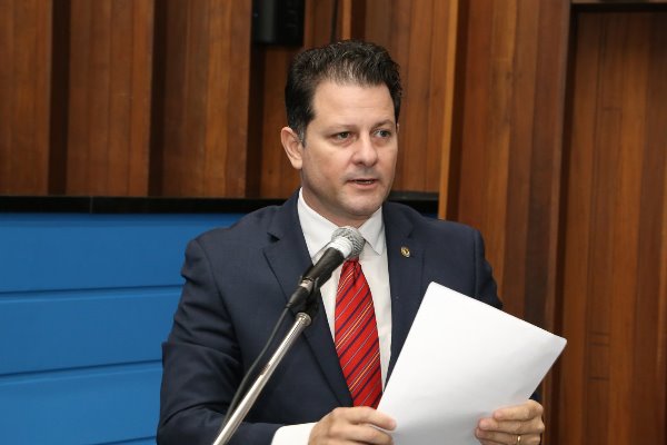 Imagem: Festival Encontro com a Música Clássica e comissão para tratar da questão fundiária foram propostas hoje