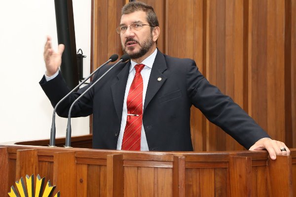 Imagem: Kemp leu na íntegra carta do sindicato que representa os professores de Campo Grande