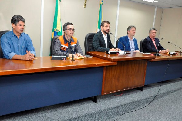 Imagem: A reunião aconteceu na manhã desta segunda-feira, no Plenarinho Deputado Nelito Câmara 