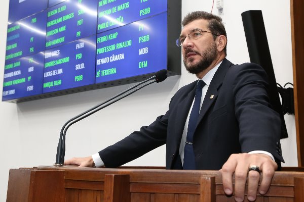 Imagem: Pedro Kemp iniciou o debate durante a sessão plenária desta quinta-feira