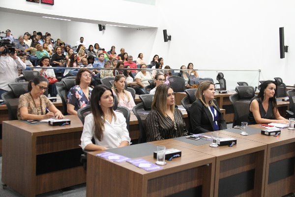 Imagem: Três palestras foram realizadas durante o Encontro de Vereadoras